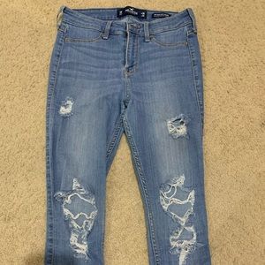 Hollister ripped skinny jean